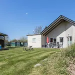 Haus Deik Holiday home Busum